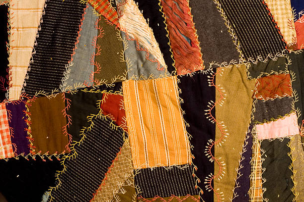 crazy manta de retalhos - quilt patchwork sewing textile - fotografias e filmes do acervo