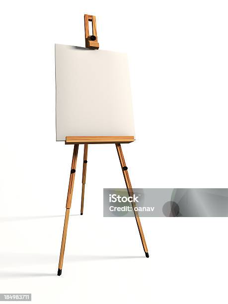 空白のキャンバスイーゼルホワイトの背景 - イーゼルのストックフォトや画像を多数ご用意 - イーゼル, 絵画, 美術