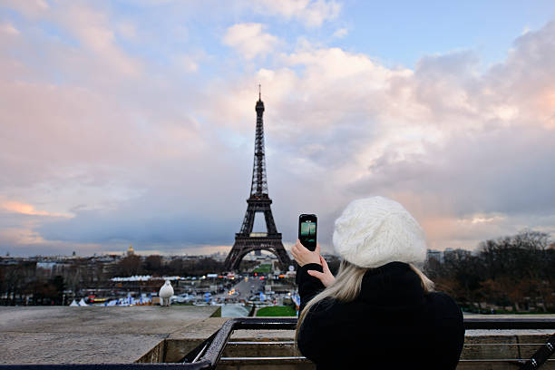 istock Eiffel Tower in photo 184984017