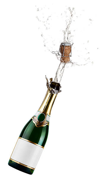 champagner exsplosion - schaumwein stock-fotos und bilder
