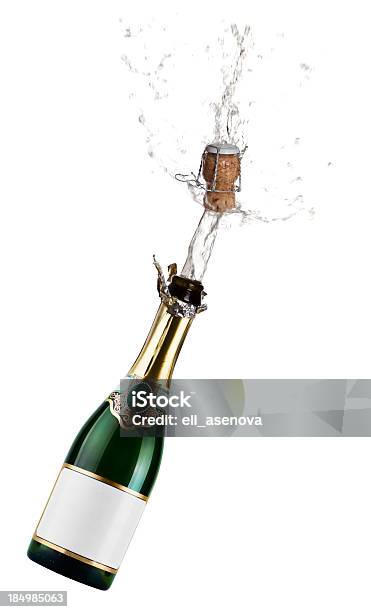 Photo libre de droit de Champagne Exsplosion banque d'images et plus d'images libres de droit de Champagne - Champagne, Bouteille, Couleur champagne