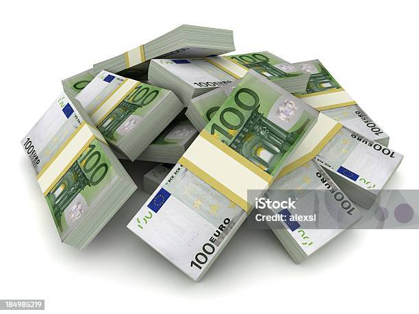 Denaro Pile Euro - Fotografie stock e altre immagini di Valuta dell'Unione Europea - Valuta dell'Unione Europea, Banconota EURO, Simbolo dell'euro