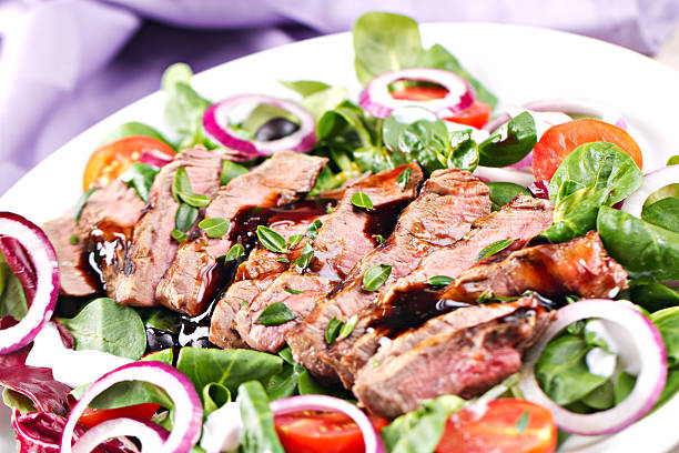 istock Fillet of beef with salad 184985849
