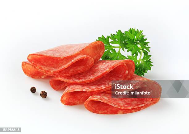 Rodajas De Pepperoni Salame Foto de stock y más banco de imágenes de Alimento - Alimento, Alimentos ahumados, Antipasto