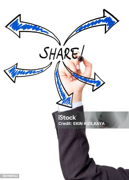Concepto De Compartir En Redes Sociales Foto de stock y más banco de imágenes de Amistad - Amistad, Azul, Blanco - Color