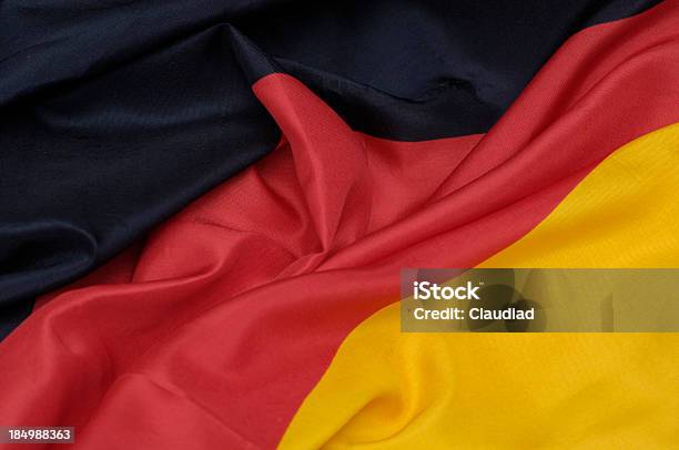 Deutsche Flagge Stockfoto und mehr Bilder von Deutsche Flagge - Deutsche Flagge, Deutschland, Flagge