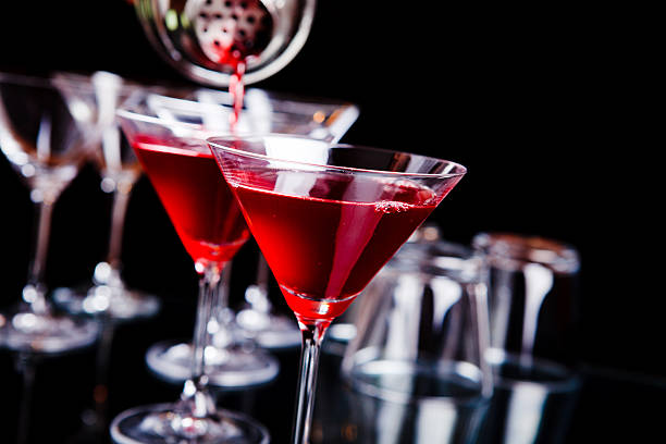 istock Cocktail in a nightclub 184988780