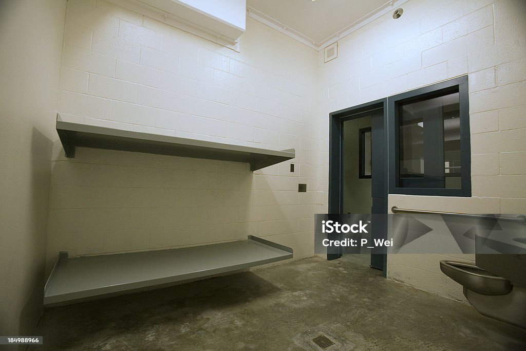 Тюремная камера - Стоковые фото Тюремная камера роялти-фри