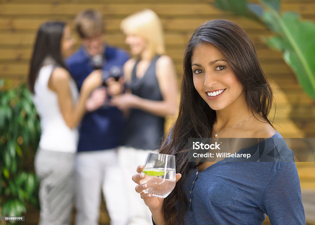 Jovem mulher no multirracial FESTA INDIANA - Foto de stock de 20 Anos royalty-free