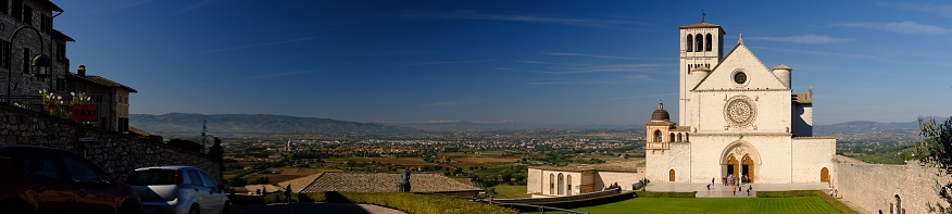 Panoramic photograph of the Basilica of San Francesco in Assisi.