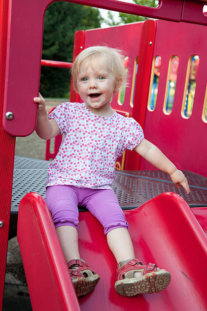 istock Little girl at the playground 184992031