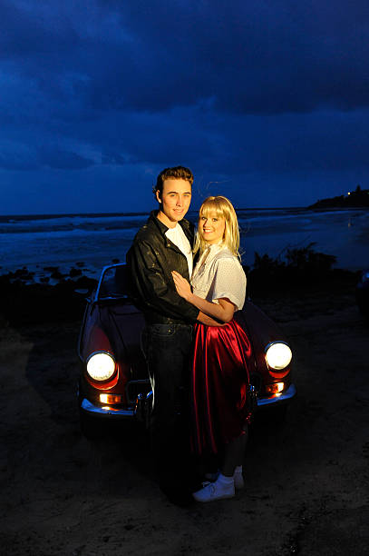 istock Teenage love 184992362