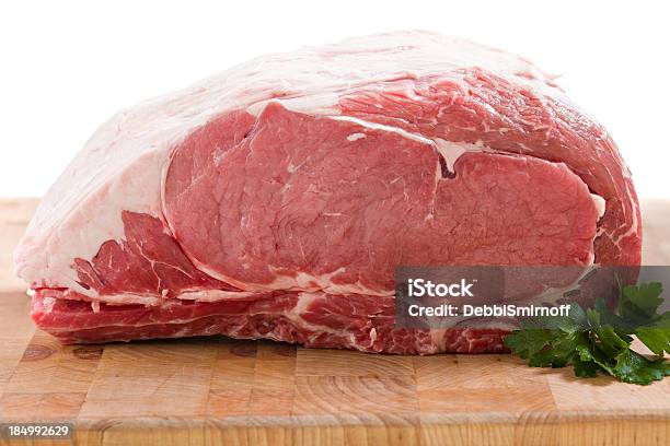 Foto de Raw Do Assado De Prime Rib e mais fotos de stock de Cru - Cru, Costela Assada, Rosbife