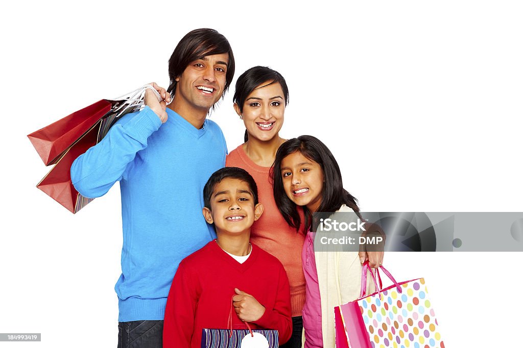 Feliz familia compras Aislado en blanco - Foto de stock de Familia libre de derechos