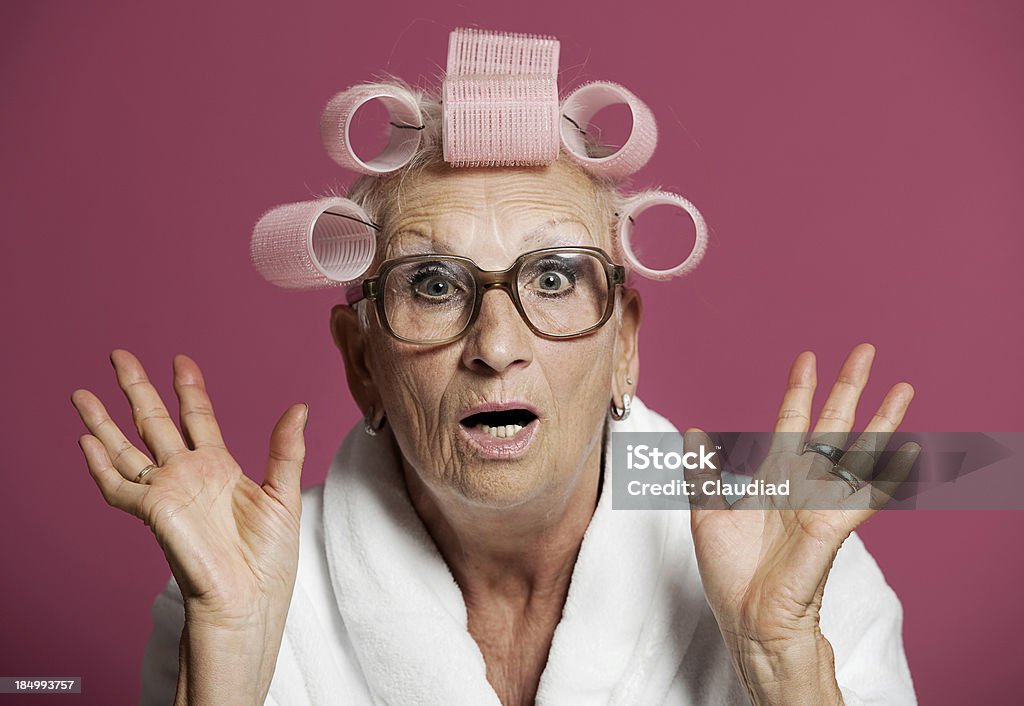 Удивленная пожилая женщина - Стоковые фото Юмор роялти-фри