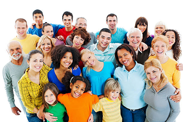 grande gruppo di persone felici in piedi insieme. - human age multi ethnic group variation group of people foto e immagini stock