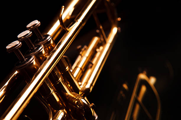 trompete de jazz - trumpet valve close up flugelhorn - fotografias e filmes do acervo