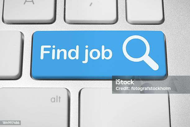 Botón De Finder Online De Trabajo Foto de stock y más banco de imágenes de Oferta de empleo - Oferta de empleo, Anuncio clasificado, En búsqueda