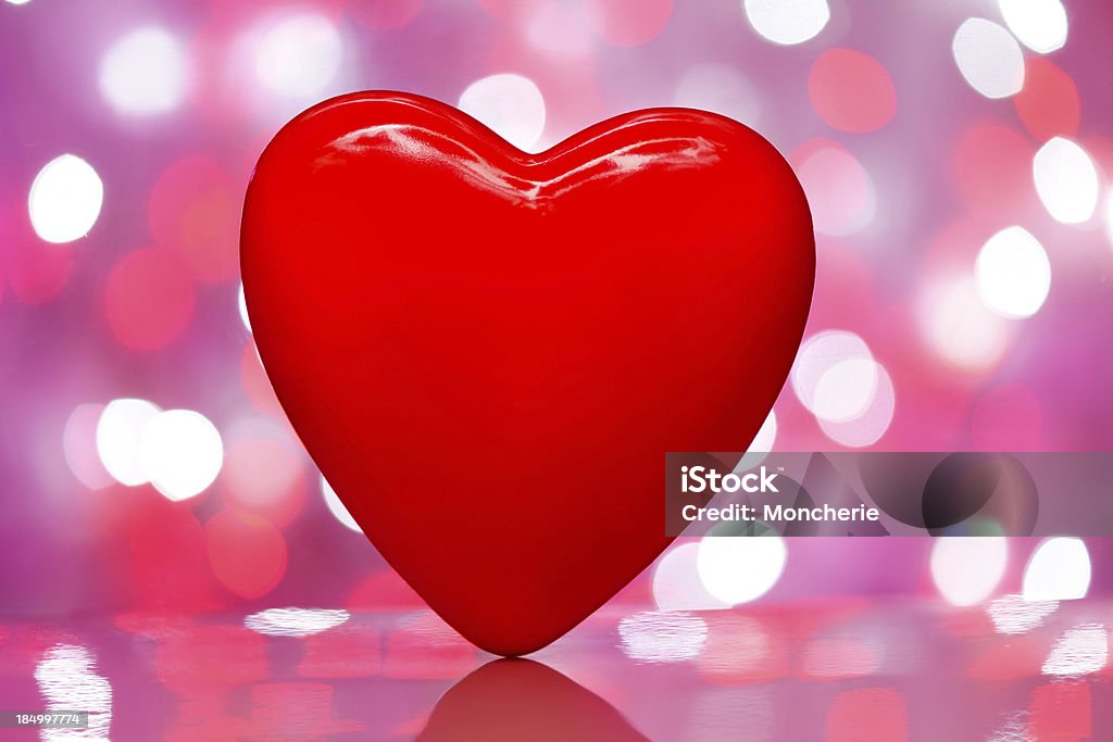 Coração vermelho com iluminação de fundo - Foto de stock de Amor royalty-free