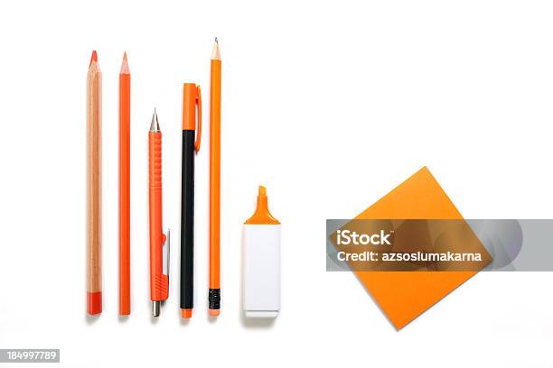 Orange Farbigen Stift Bleistift Textmarker Und Postit Stockfoto und mehr Bilder von Orange - Farbe