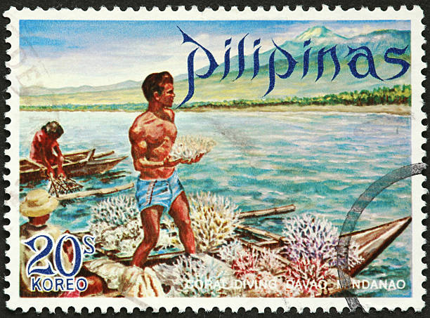 istock traditonal Philippine coral diver 184998120