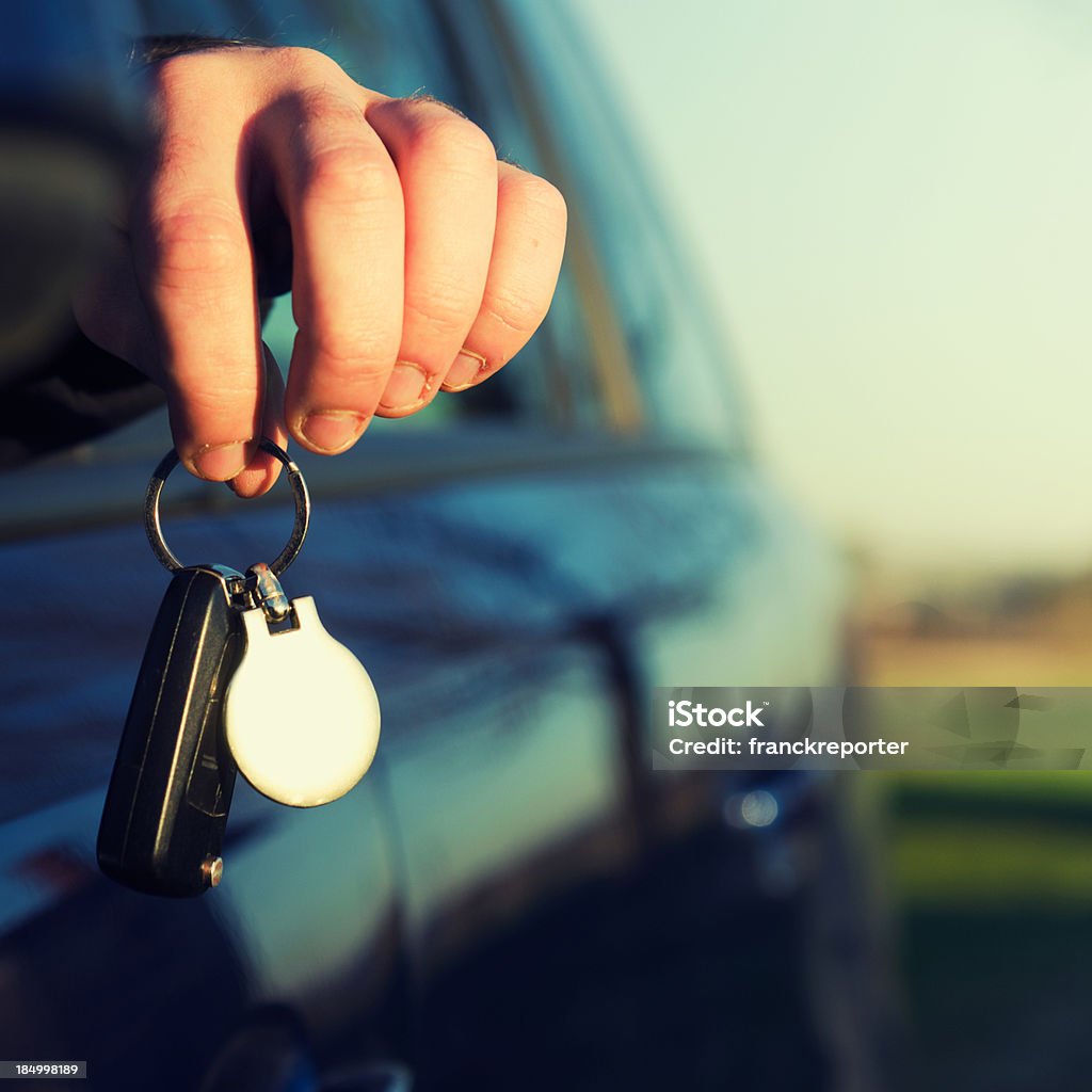 Автомобиль Продажа с ключ - Стоковые фото Автосалон роялти-фри