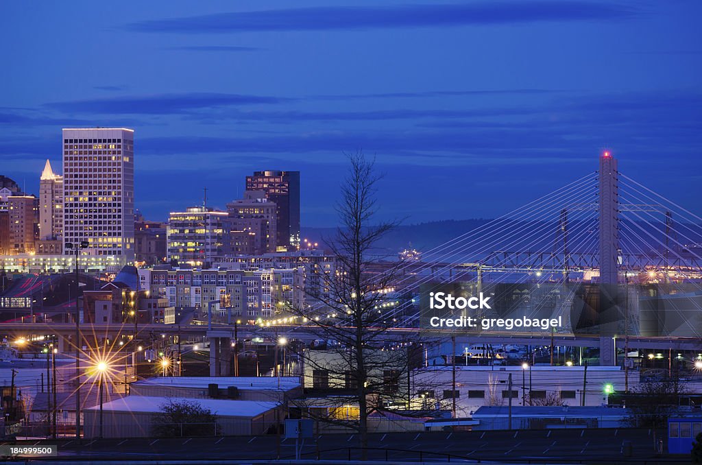 Centro de Tacoma, WA, à noite - Foto de stock de Tacoma royalty-free
