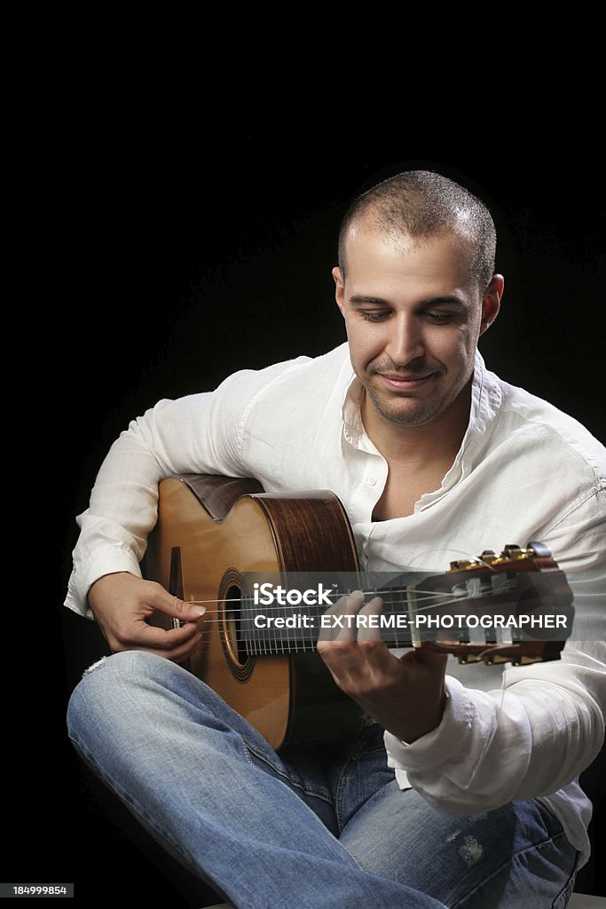 Akustikgitarre-Performer - Lizenzfrei Akkord Stock-Foto