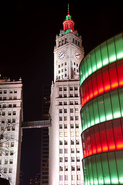 istock Chicago Wrigley building at Christmas 185000788