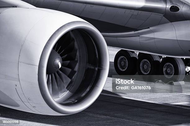 Motor De Avião - Fotografias de stock e mais imagens de Primeiro plano - Primeiro plano, Avião, Motor a Jato