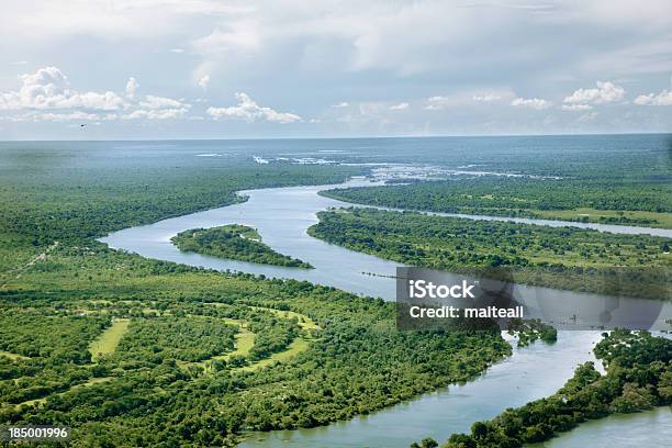 Río Zambezi Foto de stock y más banco de imágenes de Río Zambezi - Río Zambezi, Río, África