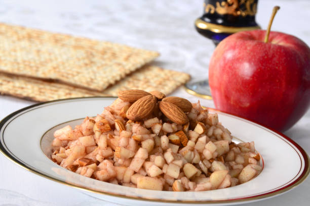 pesach charoset - passover judaism seder kiddush cup zdjęcia i obrazy z banku zdjęć