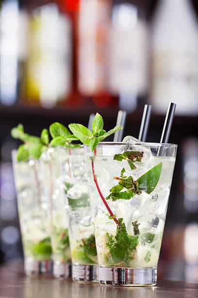 istock Cocktails Collection - Mojito 185002655