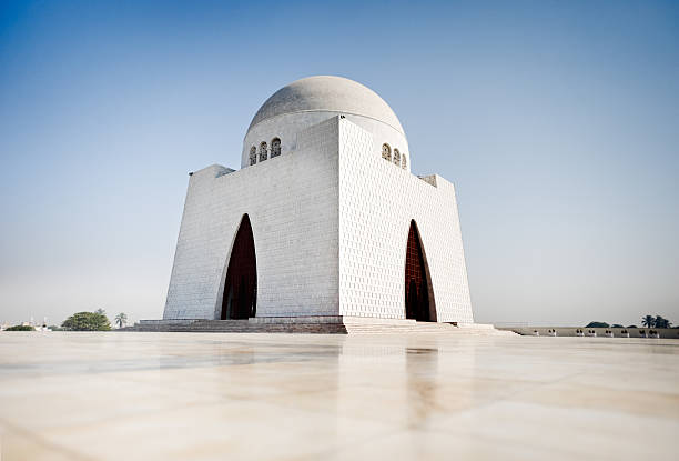 istock The icon of Karachi 185003293