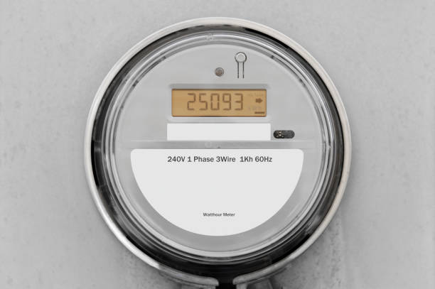 istock 240V 1 Phase 3 wire 1Kh 60Hz gray digital smart meter 185004439