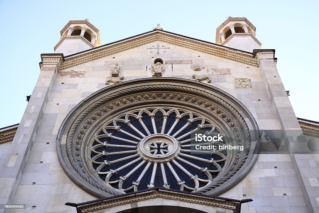 Modena Собор Окно-розетка - Стоковые фото Модена роялти-фри