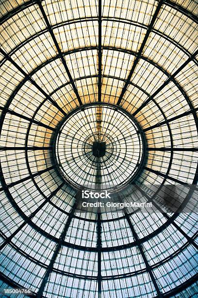 Top Der Galleria Vittorio Emanuale Ii In Mailand Italien Stockfoto und mehr Bilder von Abstrakt