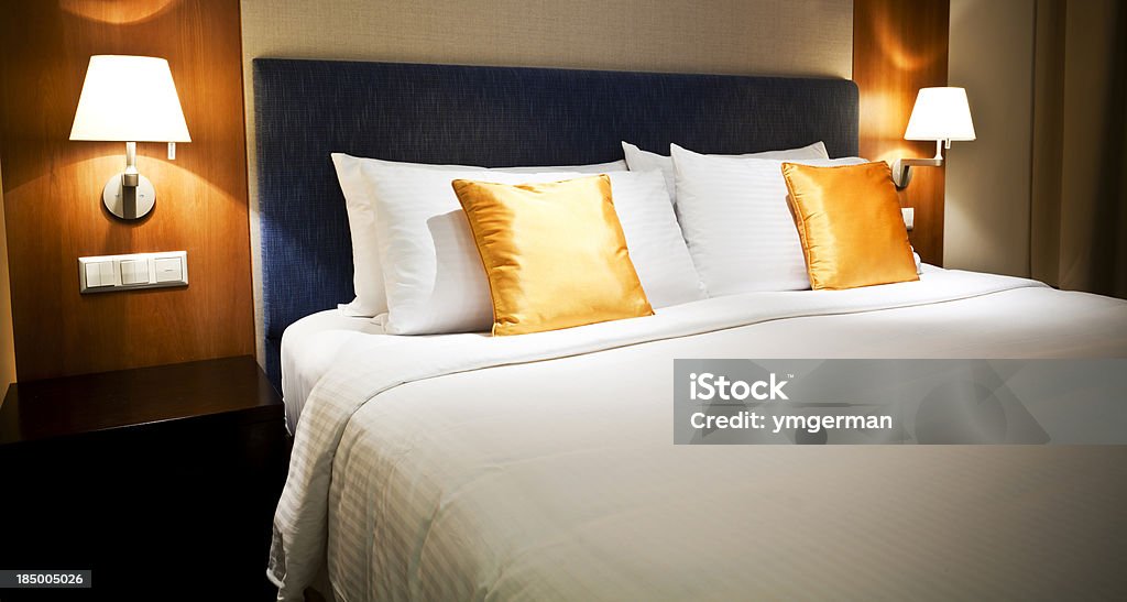 Camera di hotel di lusso - Foto stock royalty-free di Albergo