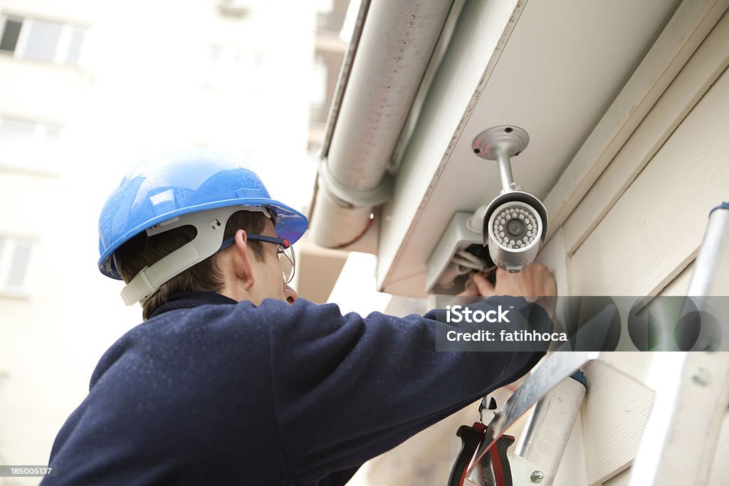 Sistema di sicurezza - Foto stock royalty-free di Telecamera di sorveglianza