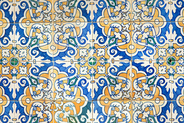 старый плитки, севилья, испания - seville andalusia spain pattern стоковые фото и изображения