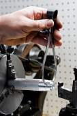 genauigkeit-drehmaschine-in-home-workshop.jpg?b=1&s=170x170&k=20&c=XLbM49TYiJi6sg2idl304wOyea7o3Vn6U1VaSJ_qqss=