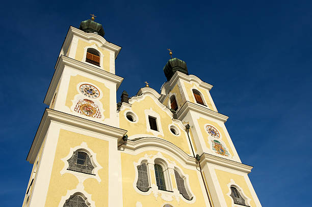 istock Parish Church in Hopfgarten, Austria 185007058