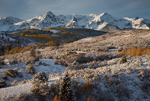 istock Dallas Divide Autumn Snow Sunrise 185009489