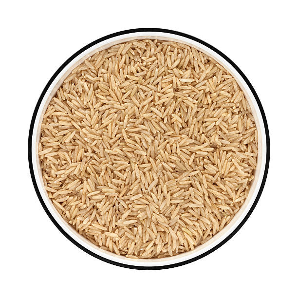 インド米のボウルからの真上 - coarse rice ストックフォトと画像