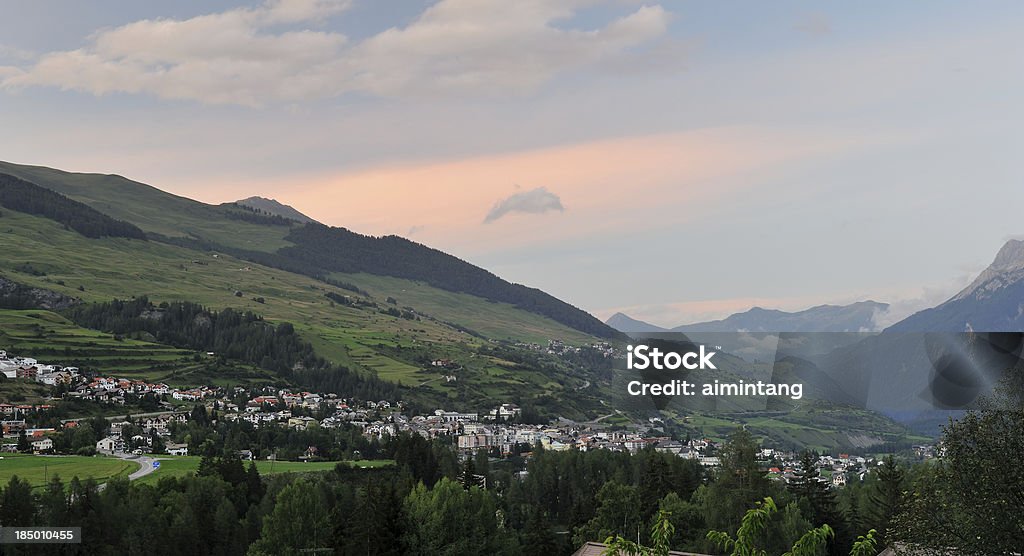 L'Engadine Valley au coucher du soleil - Photo de Ciel libre de droits