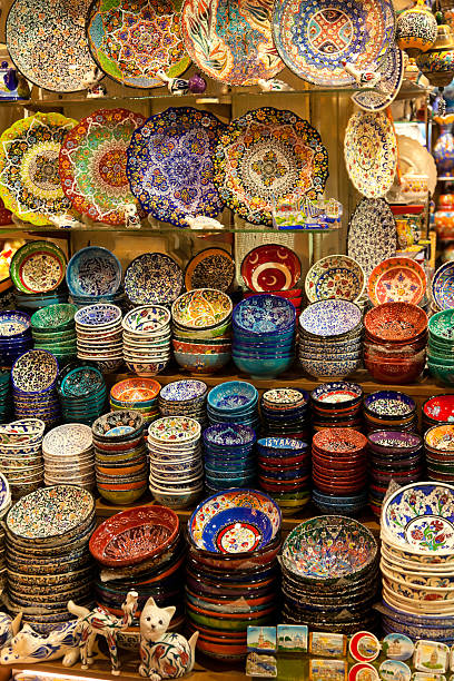 istock Turkish ceramics at Istambul Grand Bazaar 185011015