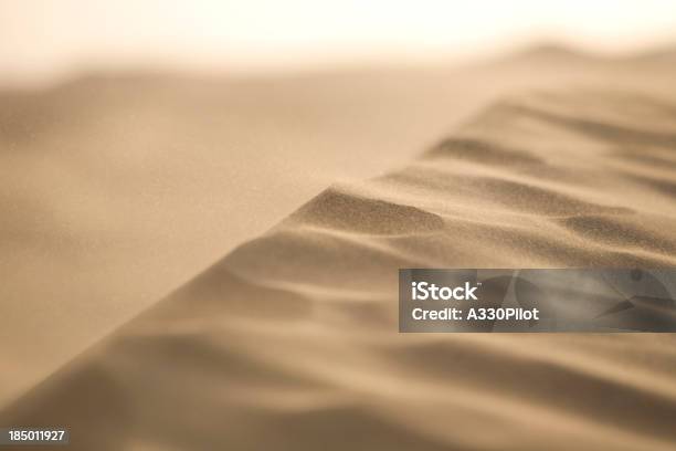 Deserto Venti - Fotografie stock e altre immagini di Vento - Vento, Sabbia, Soffiare