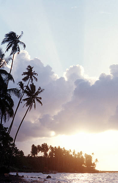istock Indonesia, Sulawesi, Manado, sunset. 185013390