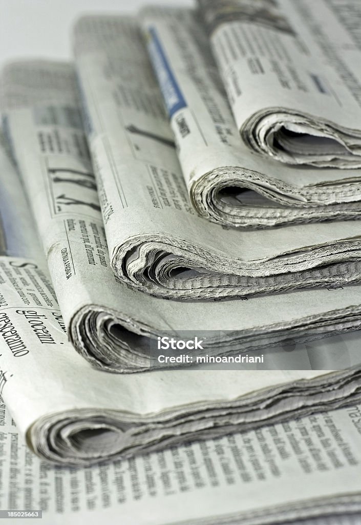 Los periódicos - Foto de stock de Acontecimientos en las noticias libre de derechos