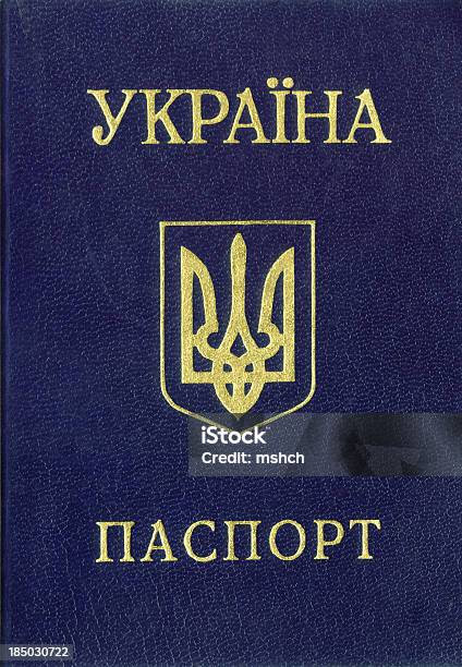 Ucraino Passport - Fotografie stock e altre immagini di Blasone - Blasone, Blu, Composizione verticale